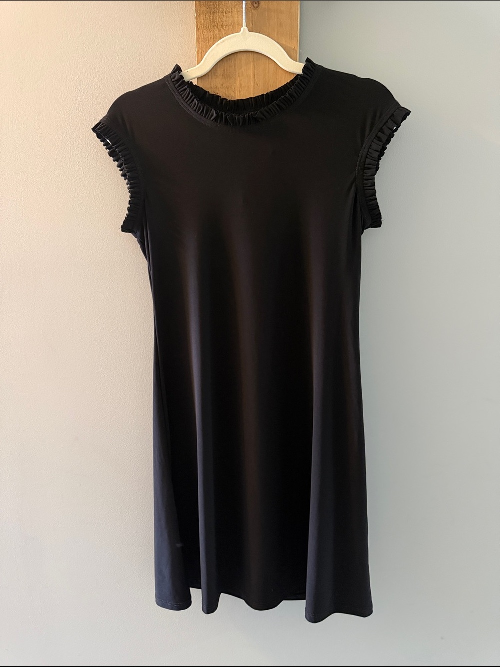 Black Ruffled Sleeve Shift Dress, S, NWTs